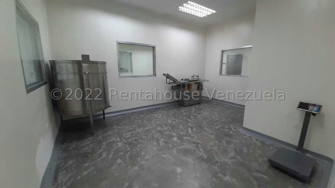 Comercial (Local Comercial) en Venta en Guarenas, Miranda - 38