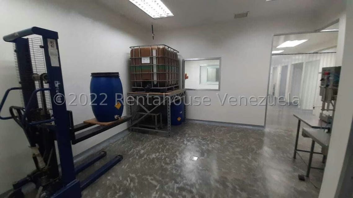 Comercial (Local Comercial) en Venta en Guarenas, Miranda - 76