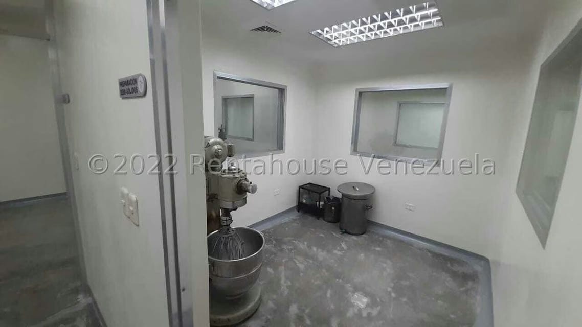 Comercial (Local Comercial) en Venta en Guarenas, Miranda - 81