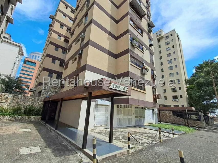 Comercial (Local Comercial) en Alquiler en San Jose de Tarbes, Carabobo - 2