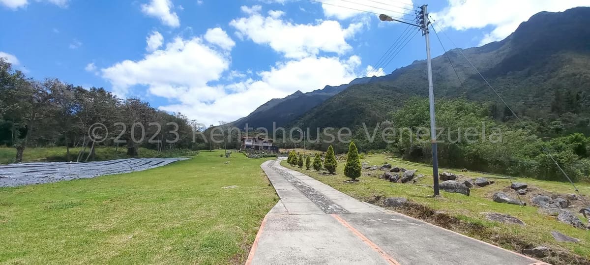 Terreno (Finca) en Venta en El Valle, Merida - 4