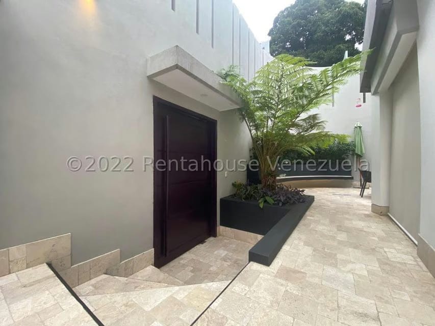 Casa (Duplex) en Venta en Santa Eduvigis, Distrito Metropolitano - 2