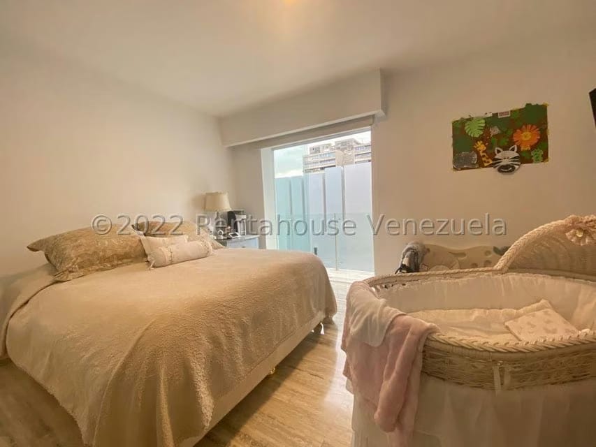 Casa (Duplex) en Venta en Santa Eduvigis, Distrito Metropolitano - 25