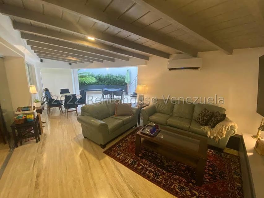 Casa (Duplex) en Venta en Santa Eduvigis, Distrito Metropolitano - 28