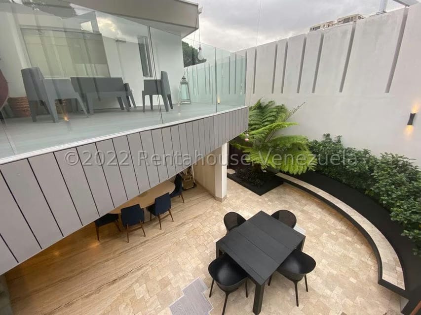 Casa (Duplex) en Venta en Santa Eduvigis, Distrito Metropolitano - 33