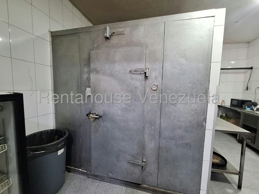 Casa (Duplex) en Venta en San Bernardino, Distrito Metropolitano - 11
