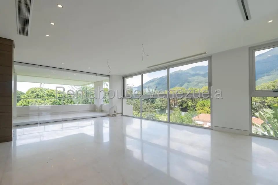 Apartamento (1 Nivel) en Venta en Campo Alegre, Distrito Metropolitano - 17