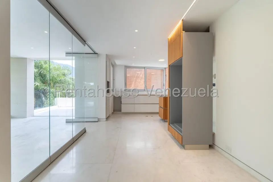 Apartamento (1 Nivel) en Venta en Campo Alegre, Distrito Metropolitano - 25