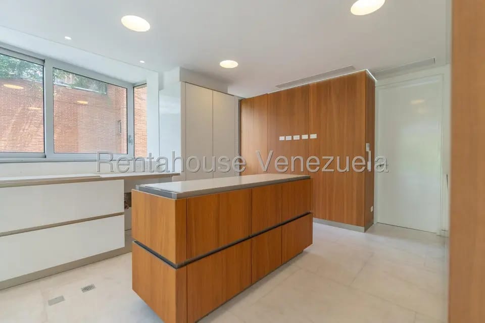 Apartamento (1 Nivel) en Venta en Campo Alegre, Distrito Metropolitano - 28
