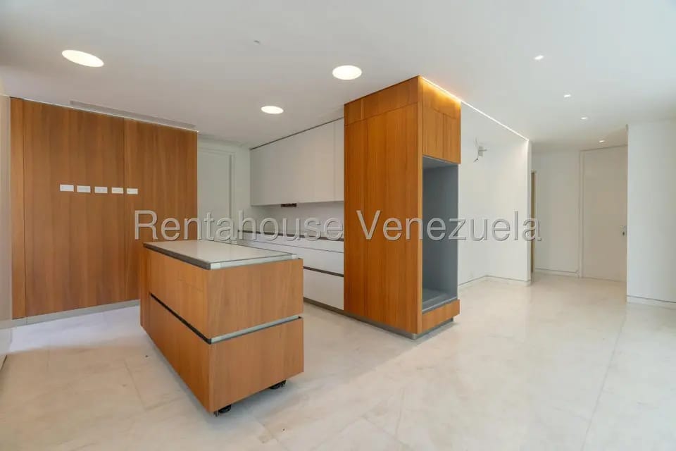 Apartamento (1 Nivel) en Venta en Campo Alegre, Distrito Metropolitano - 29