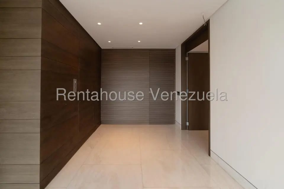 Apartamento (1 Nivel) en Venta en Campo Alegre, Distrito Metropolitano - 5