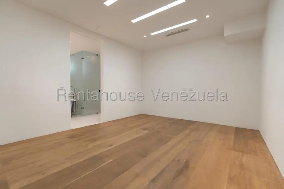 Apartamento (1 Nivel) en Venta en Campo Alegre, Distrito Metropolitano - 43