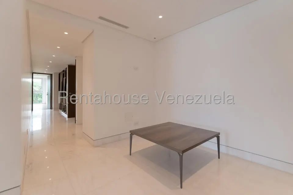 Apartamento (1 Nivel) en Venta en Campo Alegre, Distrito Metropolitano - 44