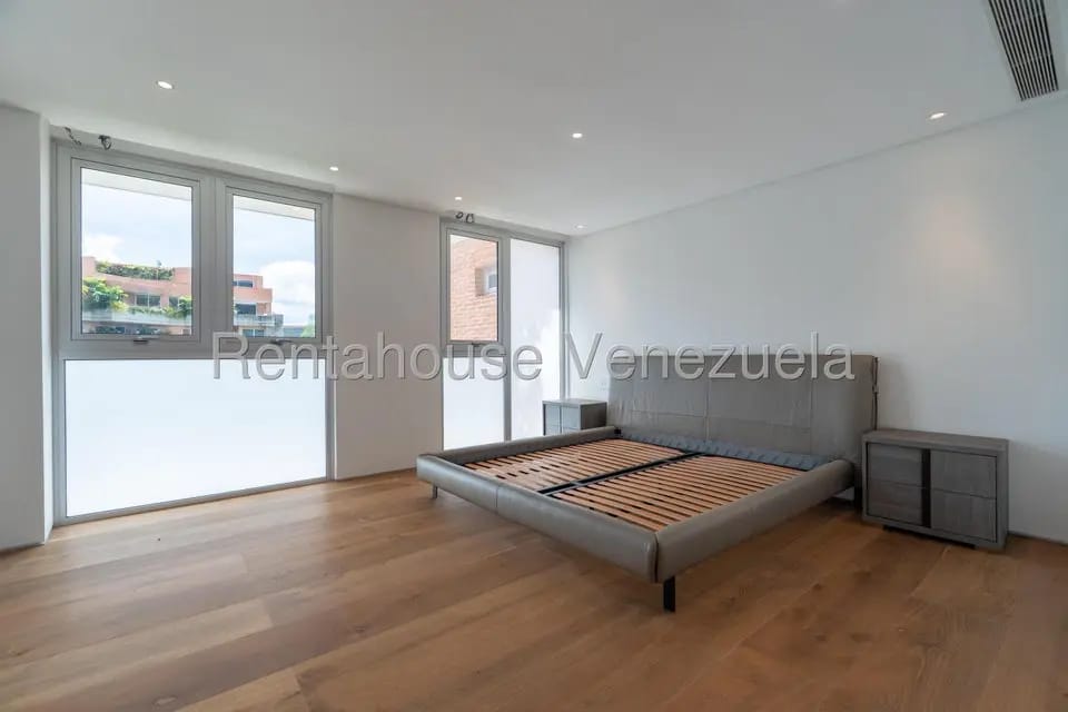 Apartamento (1 Nivel) en Venta en Campo Alegre, Distrito Metropolitano - 46