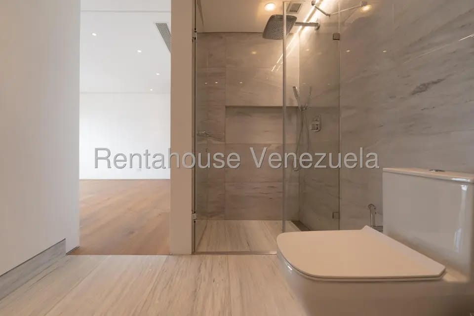 Apartamento (1 Nivel) en Venta en Campo Alegre, Distrito Metropolitano - 52