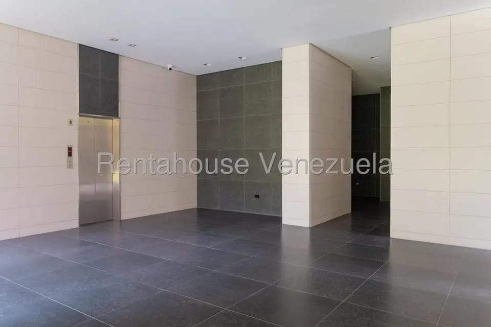 Apartamento (1 Nivel) en Venta en Campo Alegre, Distrito Metropolitano - 54