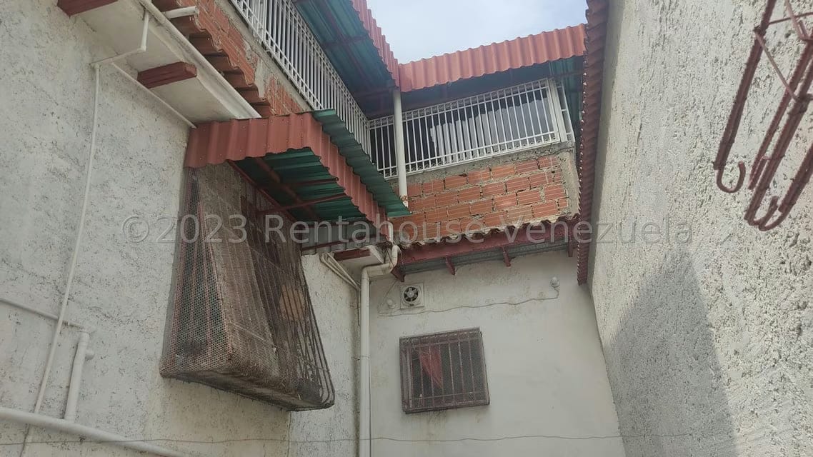 Casa (1 Nivel) en Venta en Guarenas, Miranda - 24