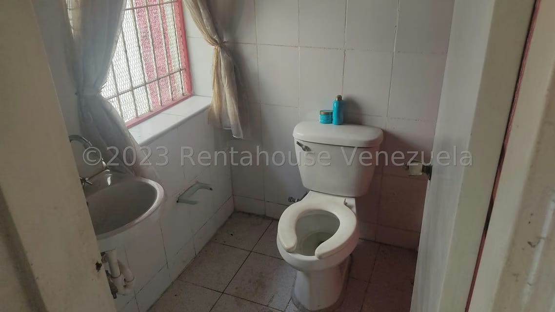 Casa (1 Nivel) en Venta en Guarenas, Miranda - 31