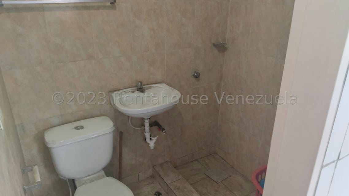 Casa (1 Nivel) en Venta en Guarenas, Miranda - 35
