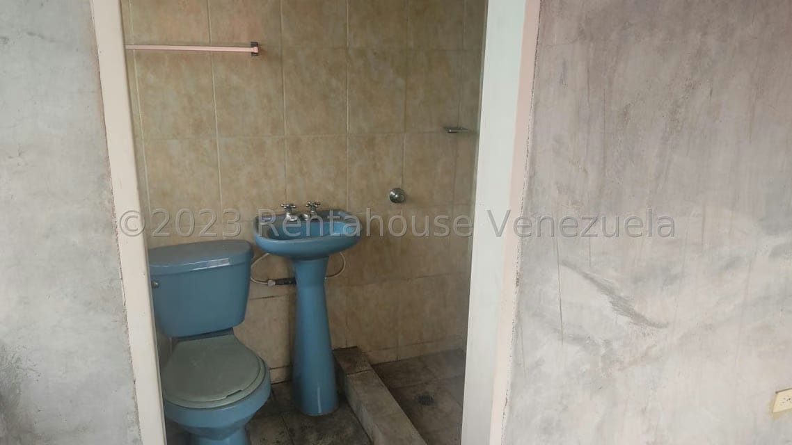 Casa (1 Nivel) en Venta en Guarenas, Miranda - 36
