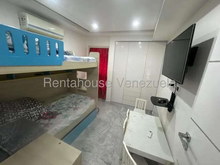 Apartamento (1 Nivel) en Venta en Santa Ines, Distrito Metropolitano - 14