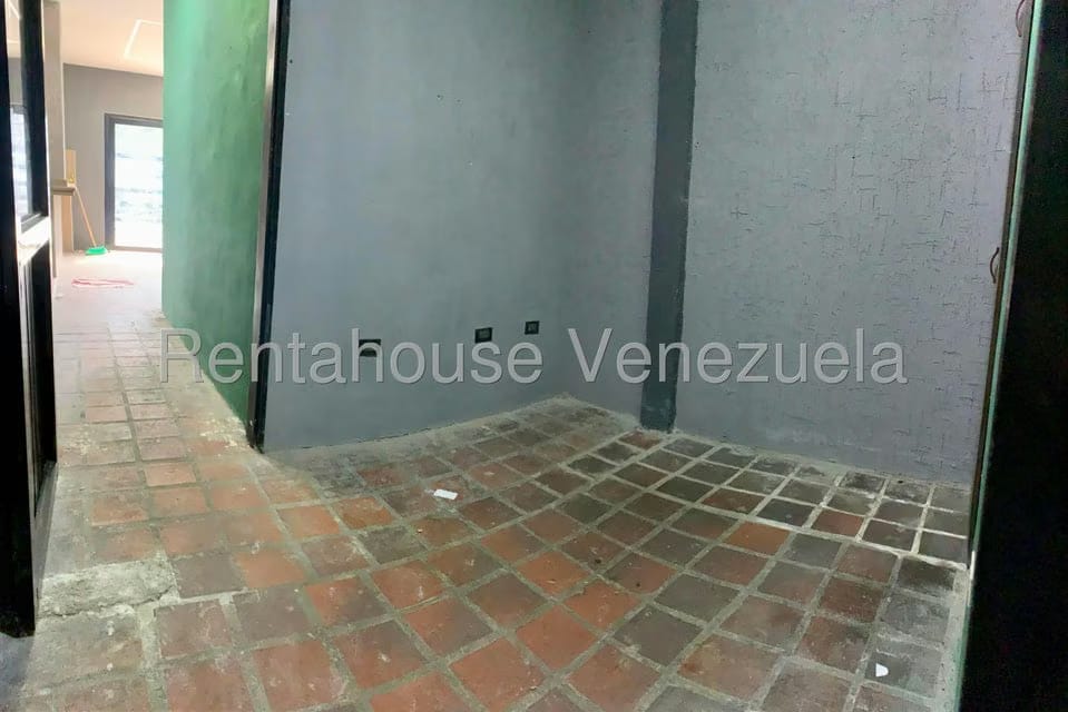 Comercial (Local Comercial) en Alquiler en Los Pinos, Lara - 4