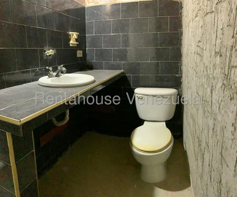 Comercial (Local Comercial) en Alquiler en Los Pinos, Lara - 5