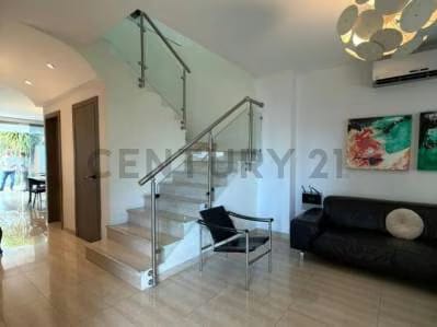 casa moderna en venta Urb Colinas del Turbio - 2