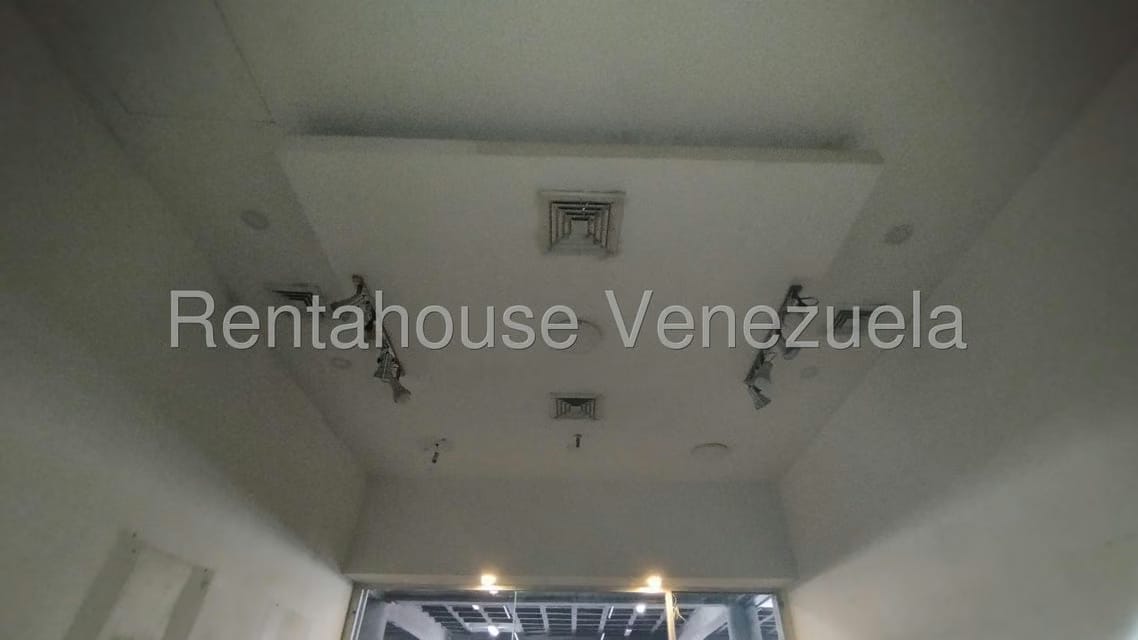 Comercial (Local Comercial) en Alquiler en Colinas de Valle Arriba, Distrito Metropolitano - 12