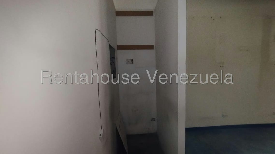 Comercial (Local Comercial) en Alquiler en Colinas de Valle Arriba, Distrito Metropolitano - 10