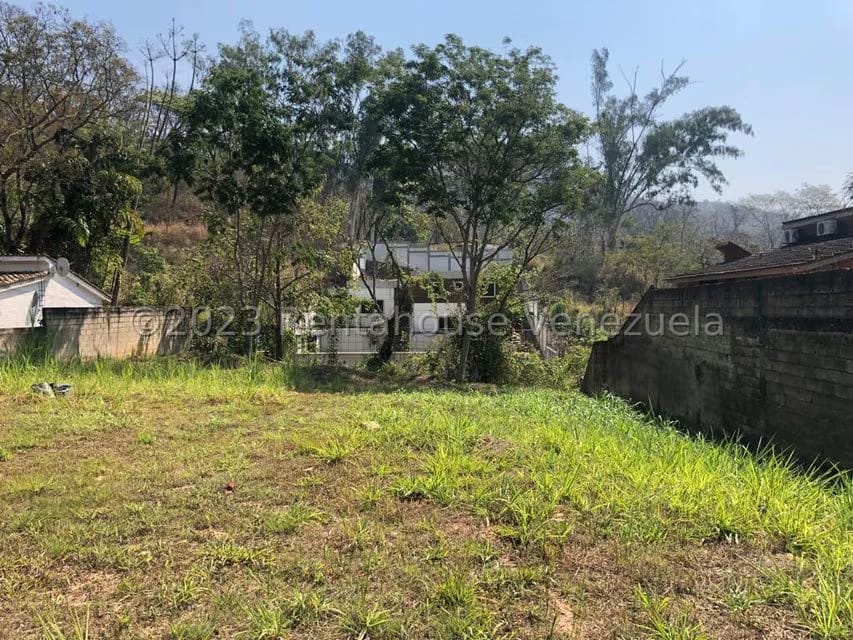 Terreno (Residencial) en Venta en Colinas de Guataparo, Carabobo - 2