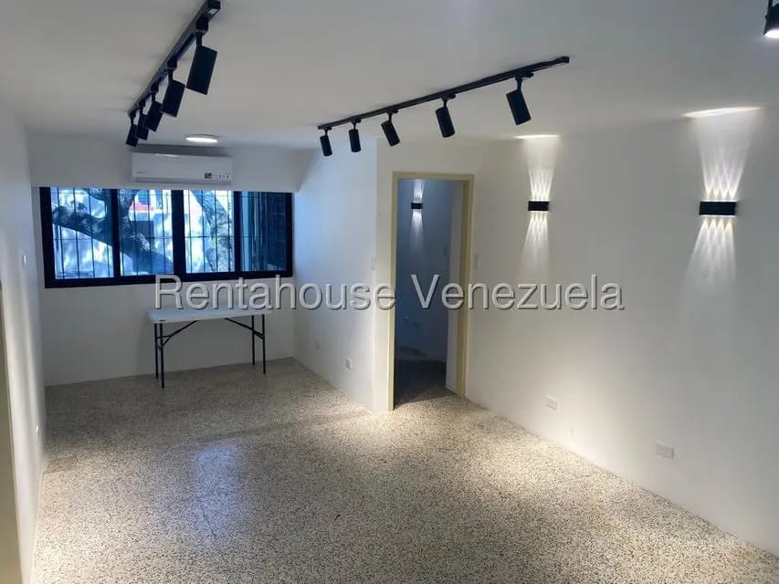 Comercial (Oficina) en Alquiler en Las Mercedes, Distrito Metropolitano - 4