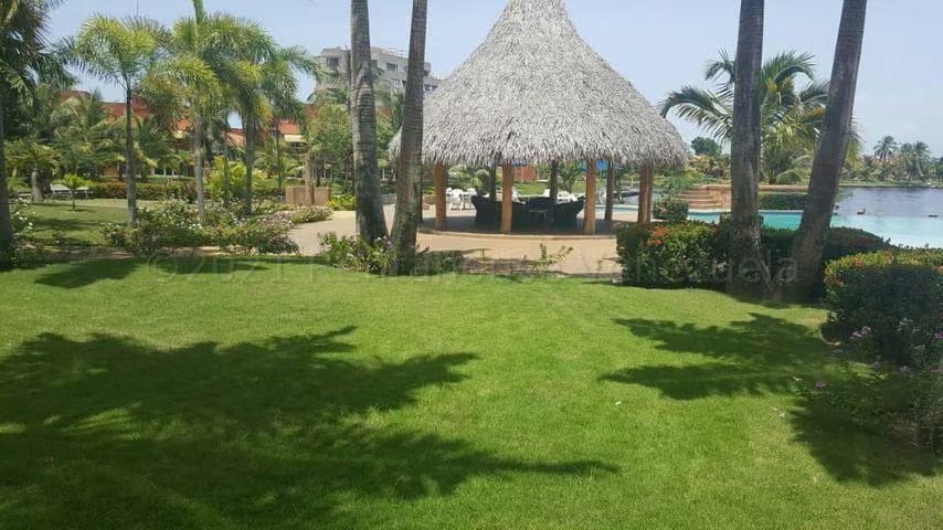 Apartamento (1 Nivel) en Venta en Los Canales de Rio Chico, Miranda - 14