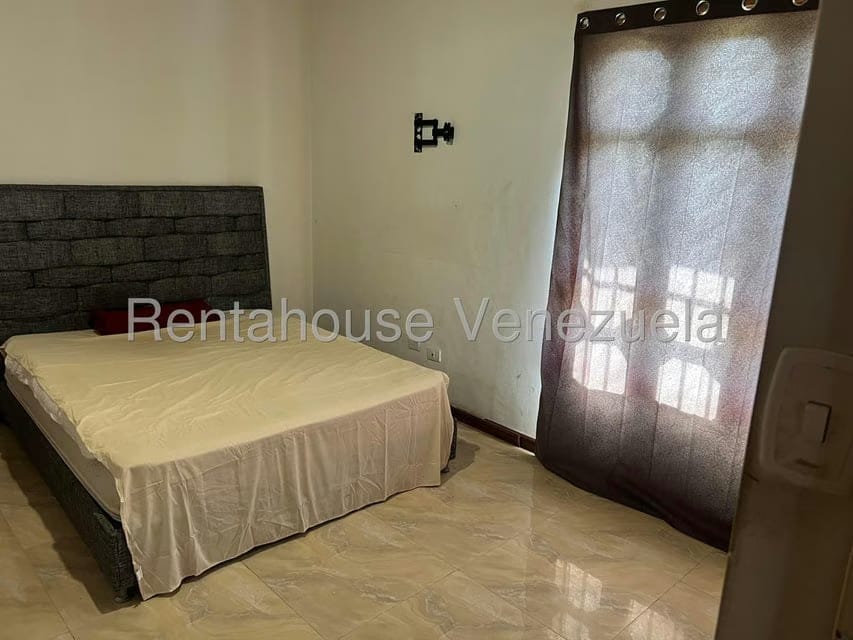 Casa (1 Nivel) en Venta en Los Guayabitos, Distrito Metropolitano - 27