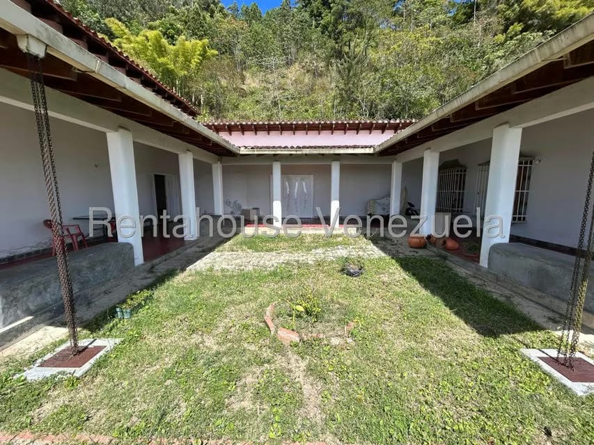 Casa (1 Nivel) en Venta en Los Guayabitos, Distrito Metropolitano - 44