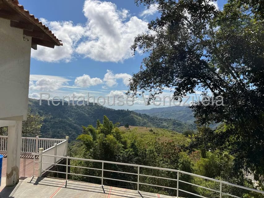 Casa (1 Nivel) en Venta en Los Guayabitos, Distrito Metropolitano - 46