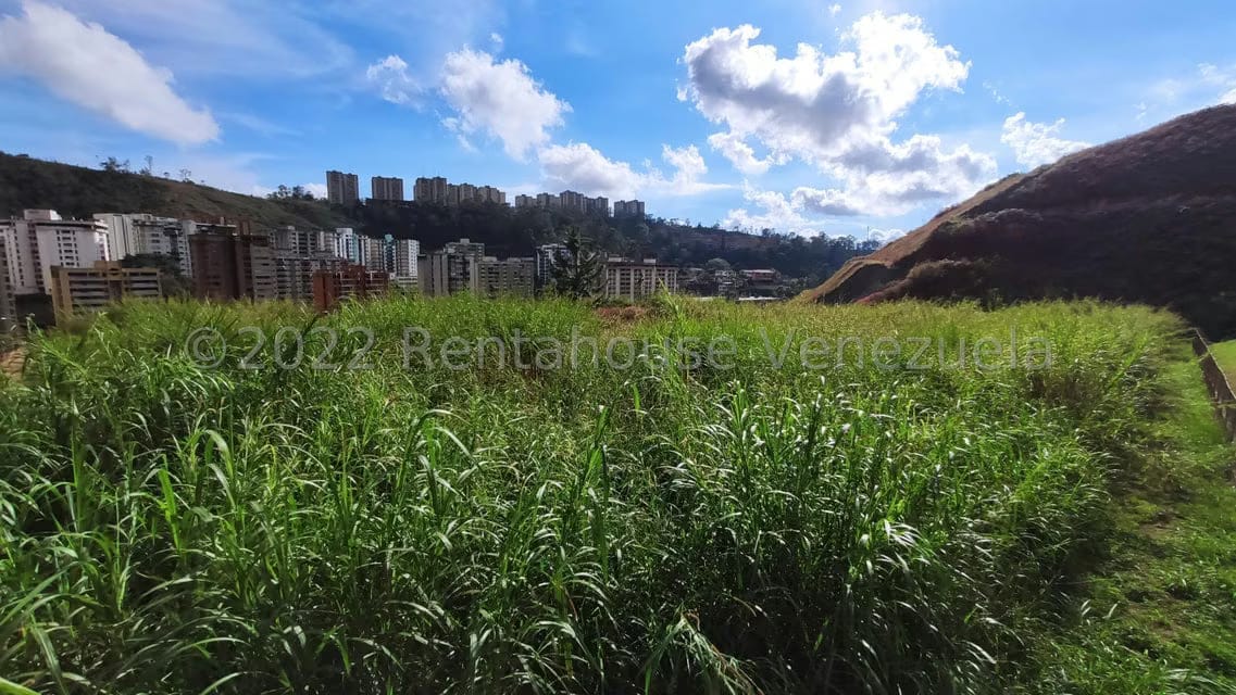 Terreno (Comercial) en Venta en Sierra Brava, Miranda - 2