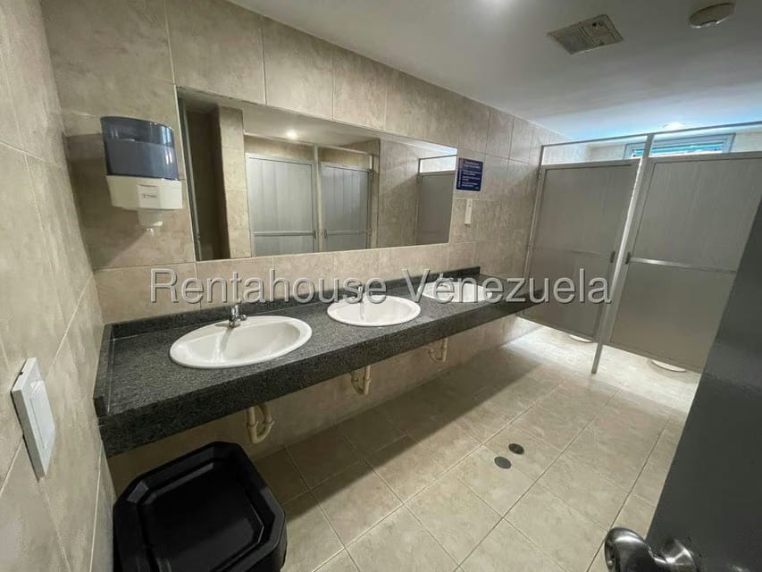 Comercial (Oficina) en Alquiler en Los Ruices, Distrito Metropolitano - 11