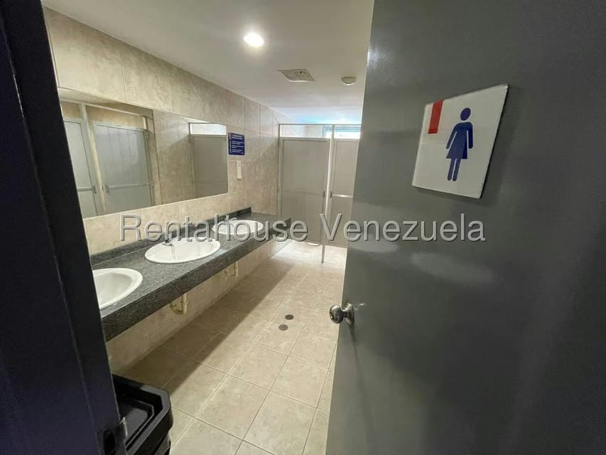 Comercial (Oficina) en Alquiler en Los Ruices, Distrito Metropolitano - 9