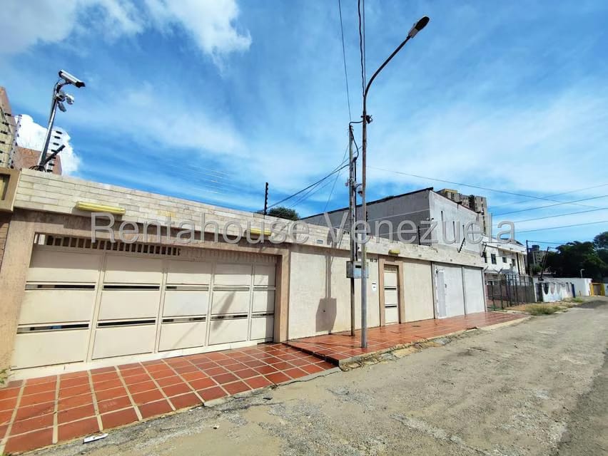 Casa (1 Nivel) en Venta en Tierra Negra, Zulia - 51