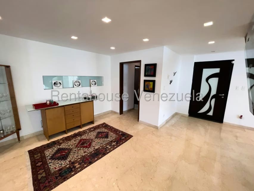 Casa (Duplex) en Venta en Los Samanes, Distrito Metropolitano - 2