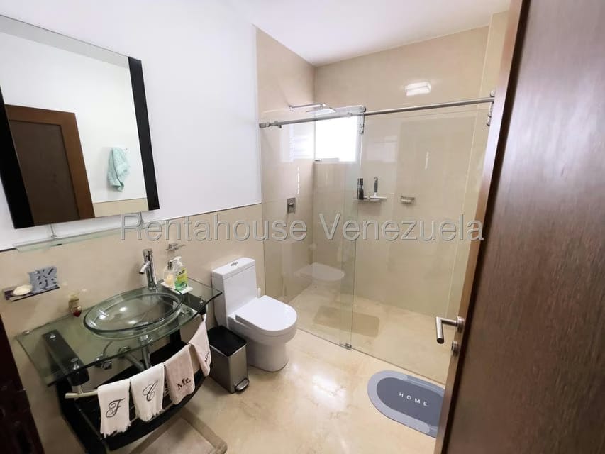 Casa (Duplex) en Venta en Los Samanes, Distrito Metropolitano - 12