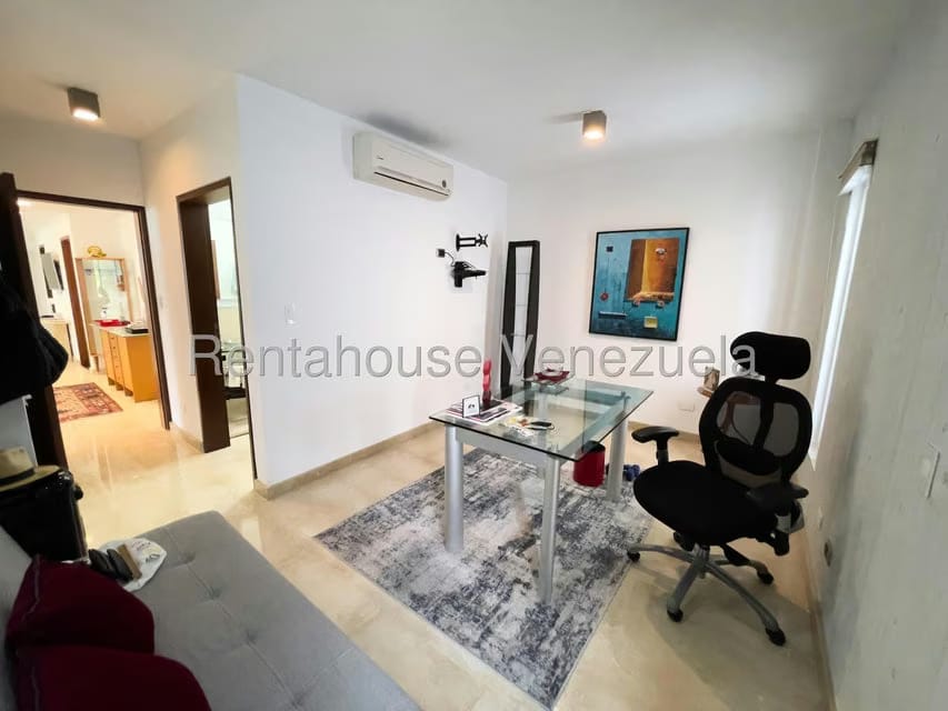 Casa (Duplex) en Venta en Los Samanes, Distrito Metropolitano - 13