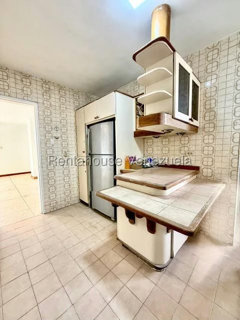 Apartamento (1 Nivel) en Venta en La Florida, Distrito Metropolitano - 11