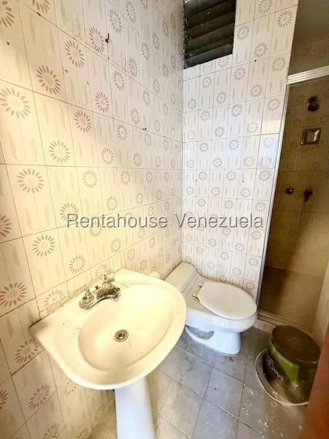 Apartamento (1 Nivel) en Venta en La Florida, Distrito Metropolitano - 7
