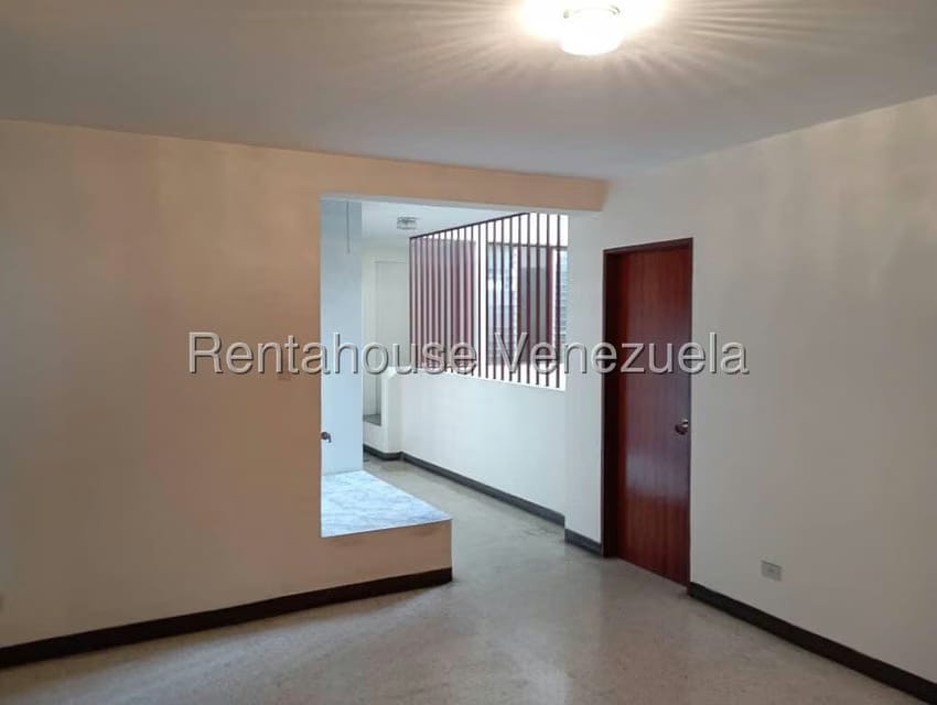 Casa (1 Nivel) en Venta en Avenida 5, Merida - 33