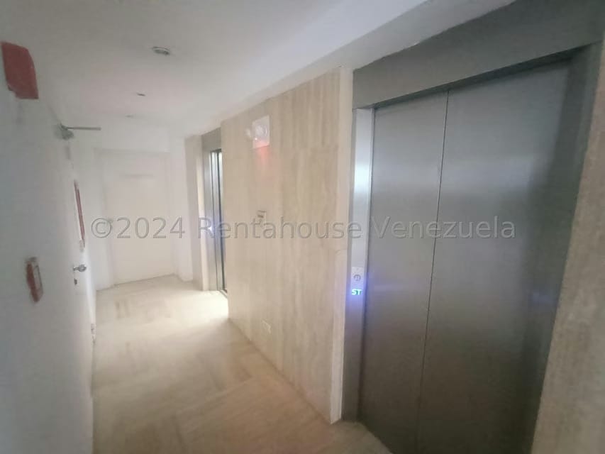 Apartamento (Multiples Niveles) en Venta en Las Acacias, Distrito Metropolitano - 7