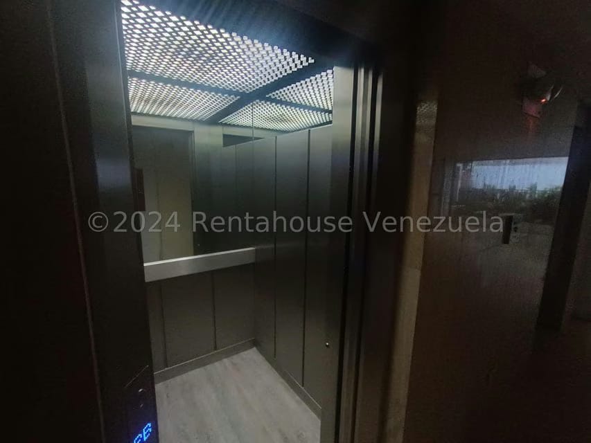 Apartamento (Multiples Niveles) en Venta en Las Acacias, Distrito Metropolitano - 8