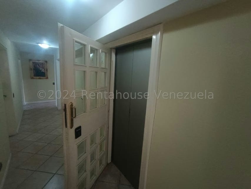 Apartamento (Multiples Niveles) en Venta en Las Acacias, Distrito Metropolitano - 9
