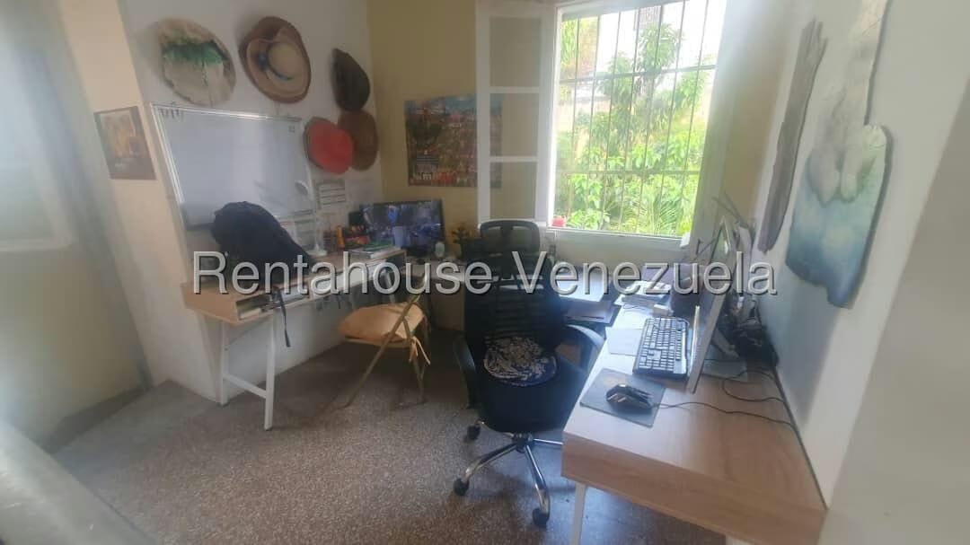 Casa (Multipes Niveles) en Venta en El Paraiso, Distrito Metropolitano - 16